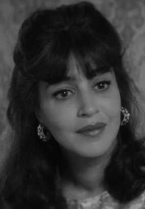 Leïla Bekhti (Esther)