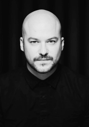 Marc-André Grondin (Ellias Barnès)