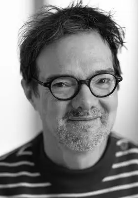 Parmi les montagnes et les ruisseaux